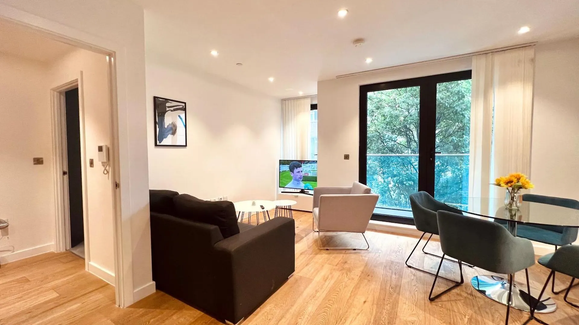 Tower Bridge Apartment London United Kingdom